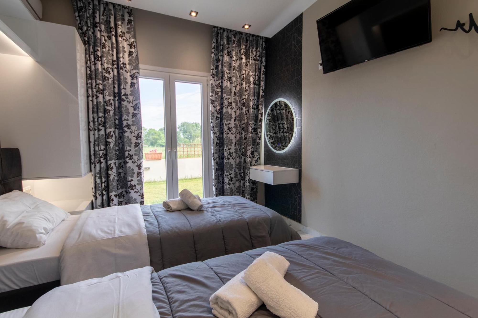 Evelina Luxury Suites In Corfu Ύψος Εξωτερικό φωτογραφία